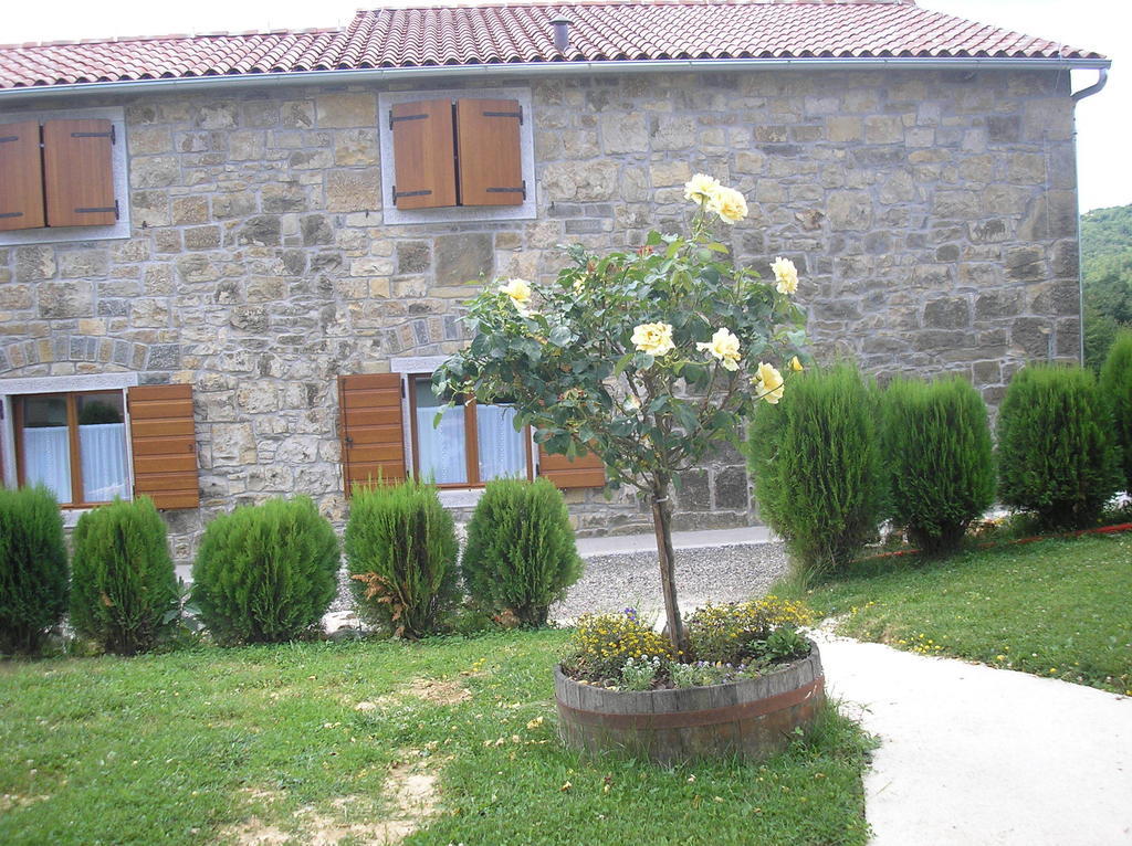 Agroturism Stara Stala Hotel Borut Exterior photo